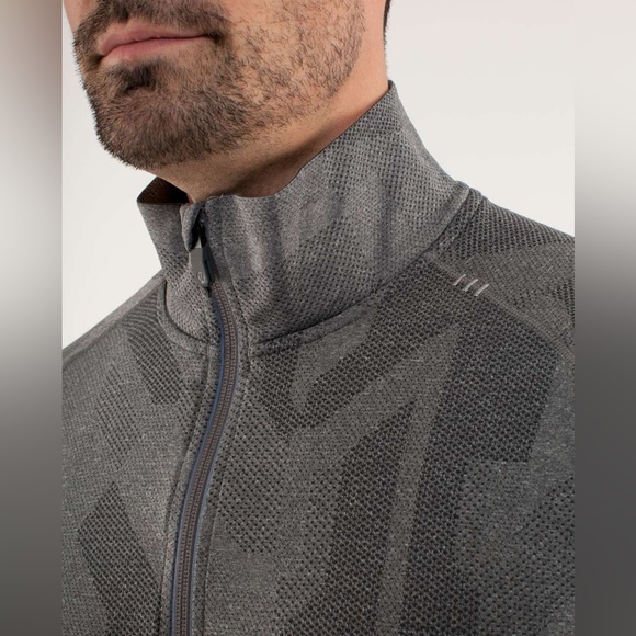 Lululemon Metal Vent Tech Half-Zip Long Sleeve (M) - Picture 9 of 9